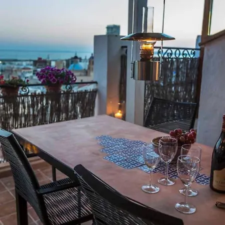Ana Maria - Townhouse Holiday home *